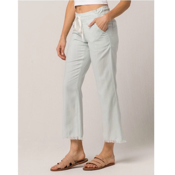 🔥🔥BILLABONG - CASUAL CROP PANTS🔥🔥 - Picture 2 of 8